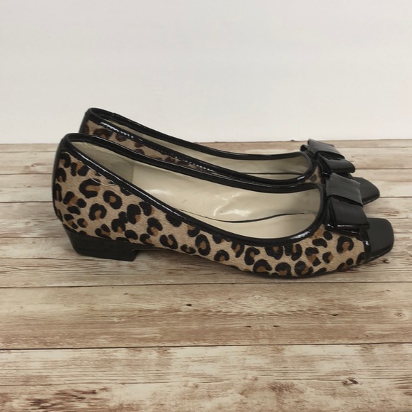 Steve Madden Leopard Print Peeptoe Flat - Picture 6 of 6